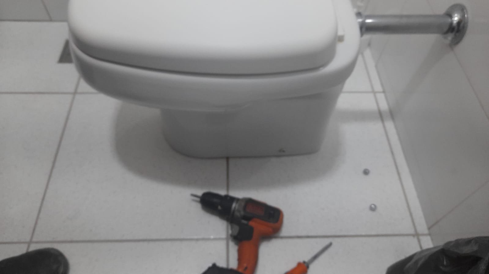 Instalação de vaso sanitário hidráulica em Presidente Prudente — RENOVALAR Marido de Aluguel